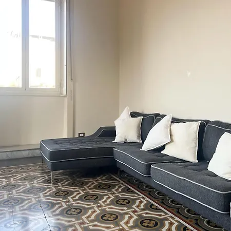 Stay-theatre Apartment Bari